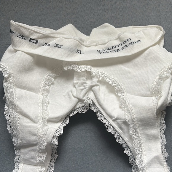 New Set of Three Lace Bras XL  Type of Sexy Sports Bra in Nude, Black and White - Picture 10 of 10